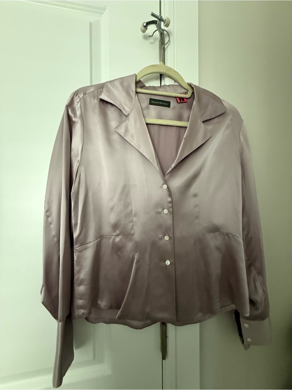 Banana Republic  Lavender Satin Button-Front Jacket size medium